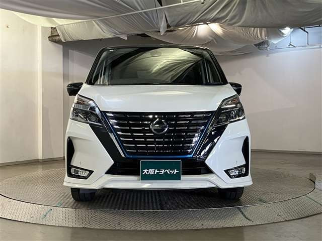 セレナ1.2 e-POWER ハイウェイスターV