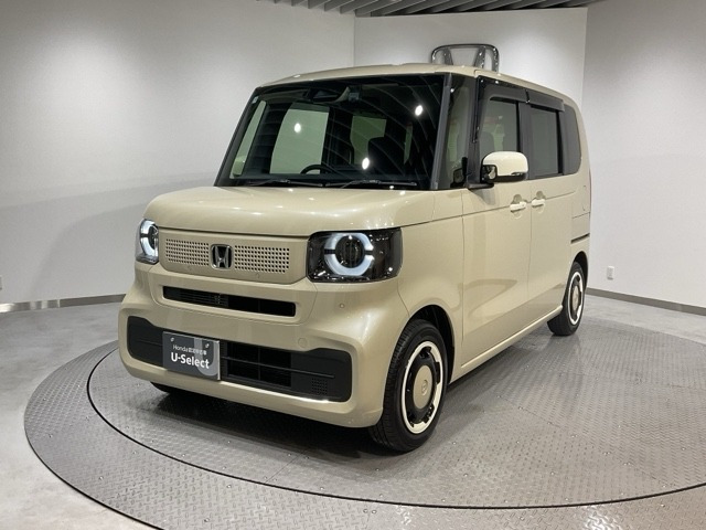 N-BOXファッションスタイル モノトーン