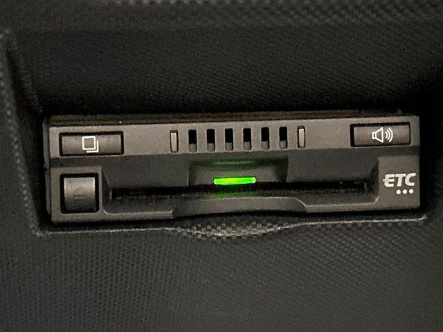 【ETC】高速道路の料金所をストレスなく通過!話題のスポットやサービスエリアに多い「スマートIC」利用時は必須のアイテムです。当店でセットアップを実施、ご納車当日からすぐにご利用いただけます!