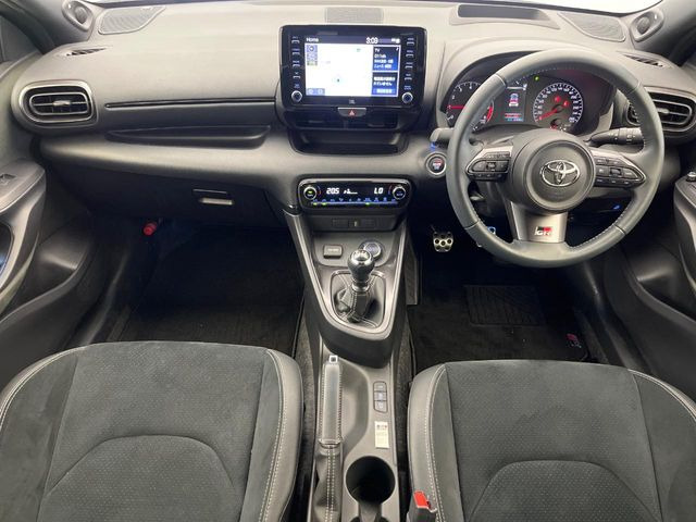 GRヤリス1.6 RZ ハイ パフォーマンス 4WD