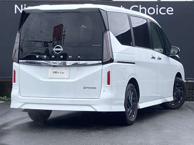セレナ1.4 e-POWER ハイウェイスターV