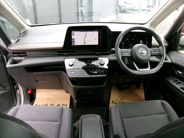 セレナ1.4 e-POWER ハイウェイスターV