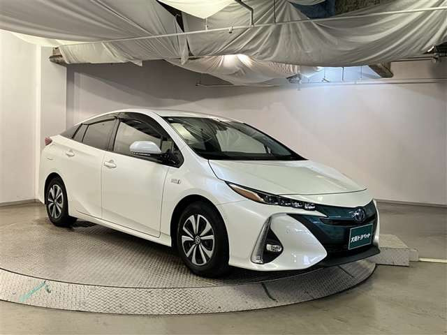 プリウスPHV1.8 A