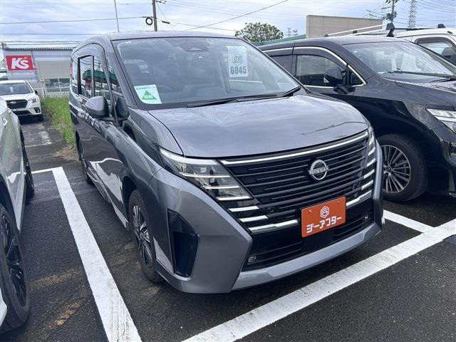 セレナ2.0 ハイウェイスターV 4WD