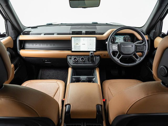 ディフェンダー110 X ダイナミック HSE 3.0L D350 ディーゼル 4WD