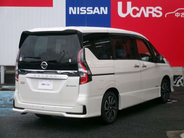セレナ1.2 e-POWER ハイウェイスターV