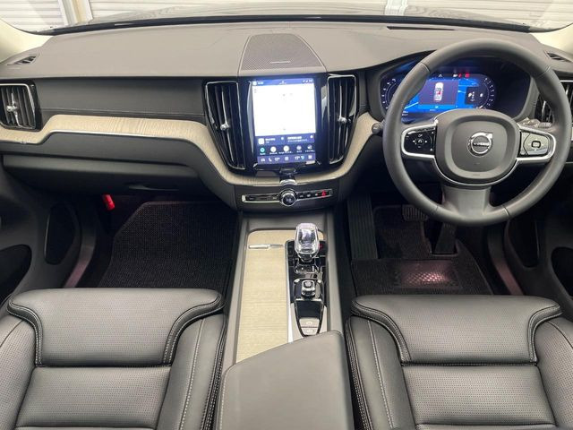 XC60アルティメット B5 AWD 4WD
