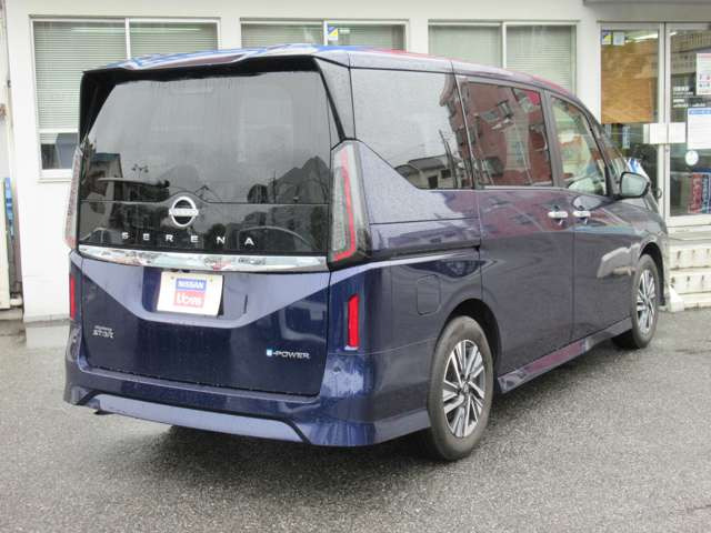 セレナ1.4 e-POWER ハイウェイスターV