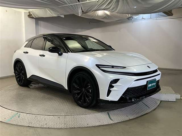クラウンスポーツ2.5 Z E-Four 4WD