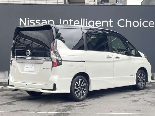 セレナ1.2 e-POWER ハイウェイスターV