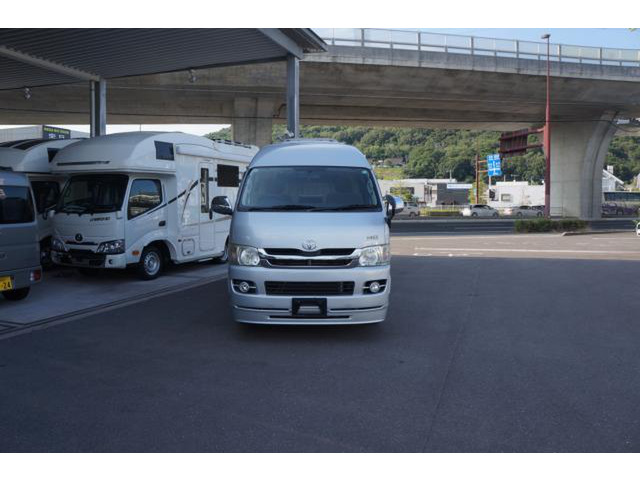 ハイエースバン