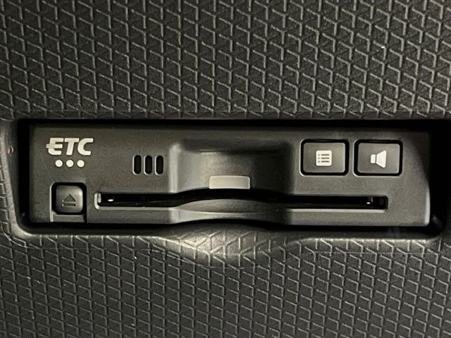 【ETC】高速道路の料金所をストレスなく通過!話題のスポットやサービスエリアに多い「スマートIC」利用時は必須のアイテムです。当店でセットアップを実施、ご納車当日からすぐにご利用いただけます!