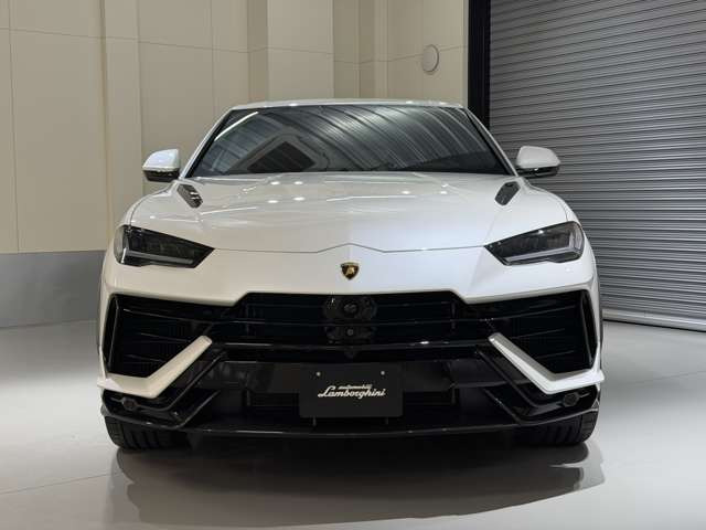 ウルスペルフォルマンテ 4WD