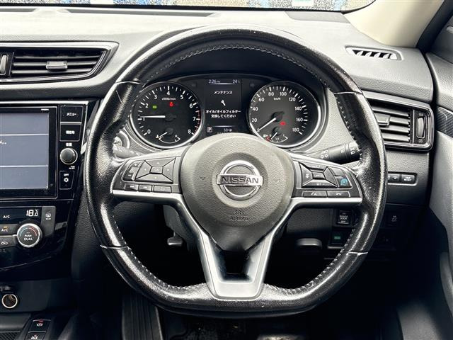 エクストレイル2.0 20Xi レザーエディション