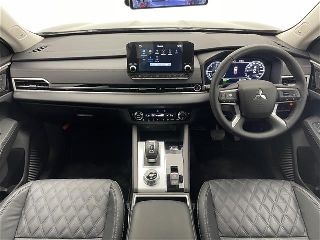アウトランダーPHEV 2.4 P 4WD