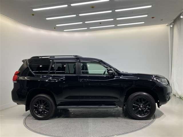 ランドクルーザープラド2.7 TX Lパッケージ マットブラック エディション 4WD