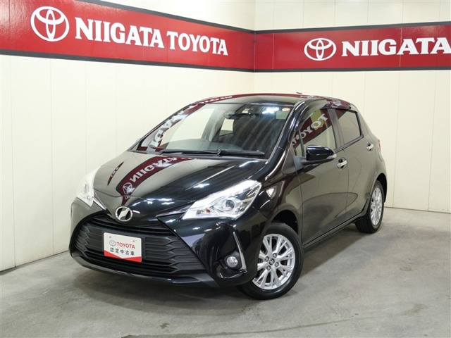 ヴィッツ1.3 F アミー 4WD