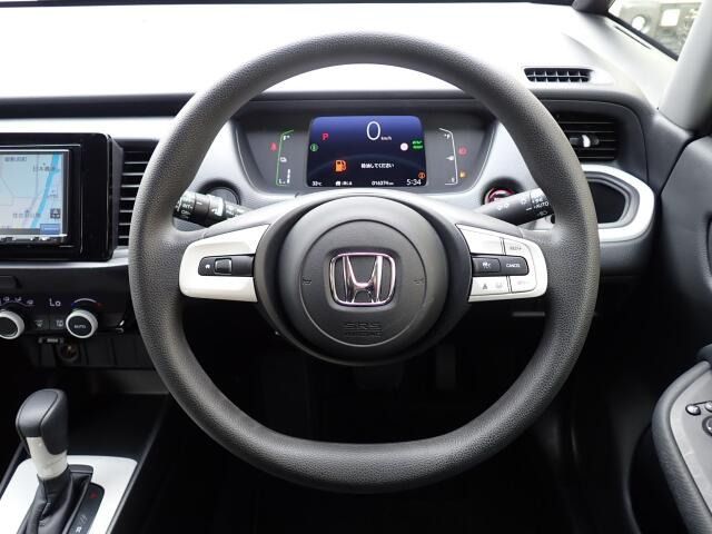 オリックス認定中古車は厳選した上質な車輌のみをお届け致します。全車にプロの職人による徹底した内外装の清掃、磨き上げております。