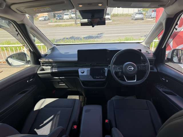 セレナ2.0 ハイウェイスターV 4WD