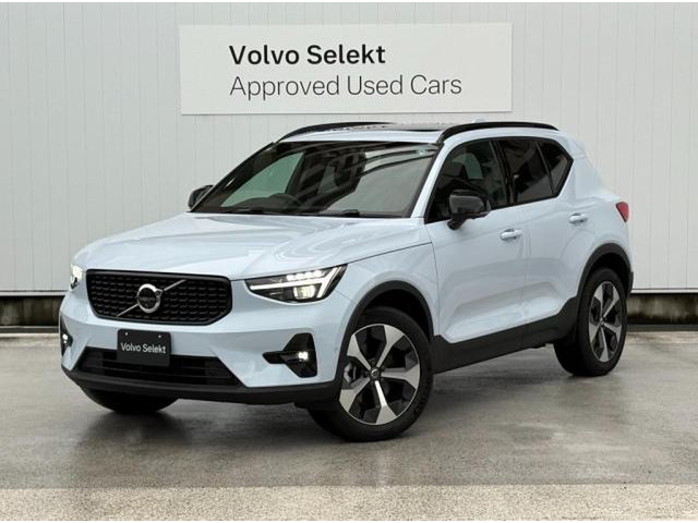 XC40ウルトラ B4 AWD ダークエディション 4WD