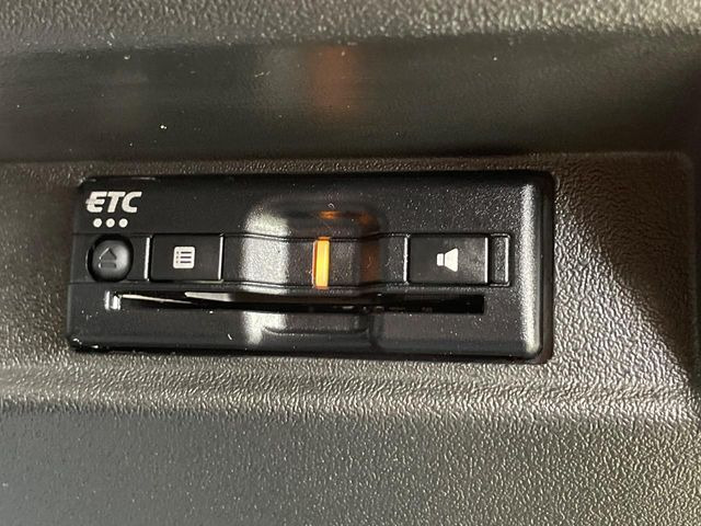 【ETC】高速道路の料金所をストレスなく通過!話題のスポットやサービスエリアに多い「スマートIC」利用時は必須のアイテムです。当店でセットアップを実施、ご納車当日からすぐにご利用いただけます!