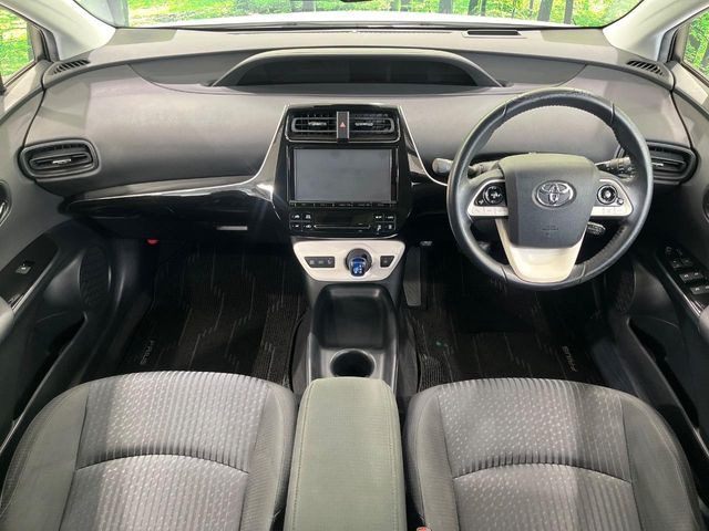 プリウス1.8 S セーフティ プラス