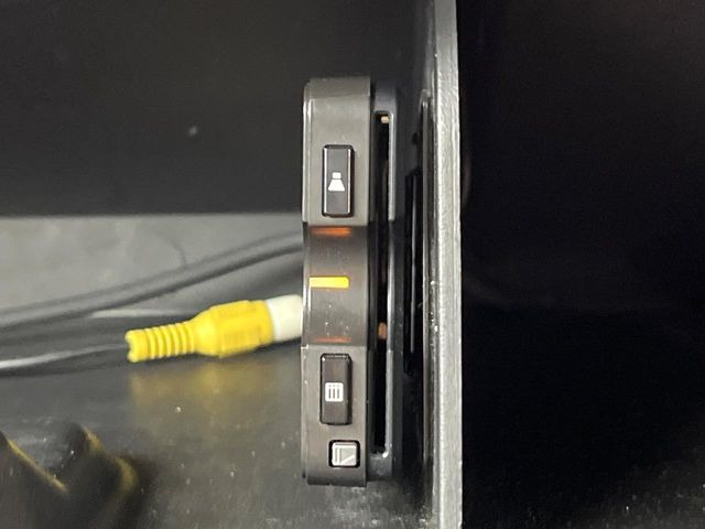 ●ETC車載器(アンテナ分離型音声案内タイプ):お引き渡し時には再セットアップを実施後、お渡しいたします。マイレージ登録に関してもお気軽にスタッフまでお尋ねください。
