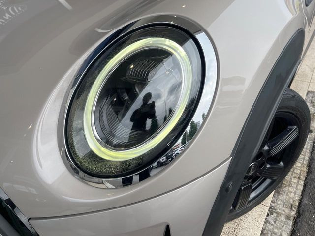 ���w�b�h���C�g�̉��΂݂�h���w�b�h���C�g�R�[�e�B���O���I�X�X���ł��B