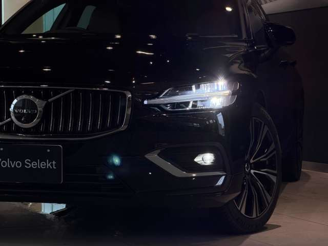 V60ウルトラ B4