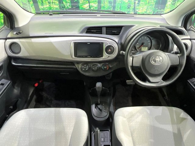 ヴィッツ1.3 F 4WD