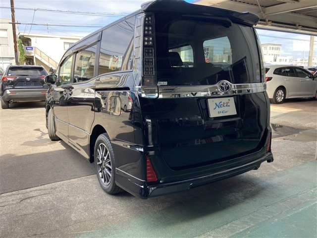 ヴォクシー2.0 ZS