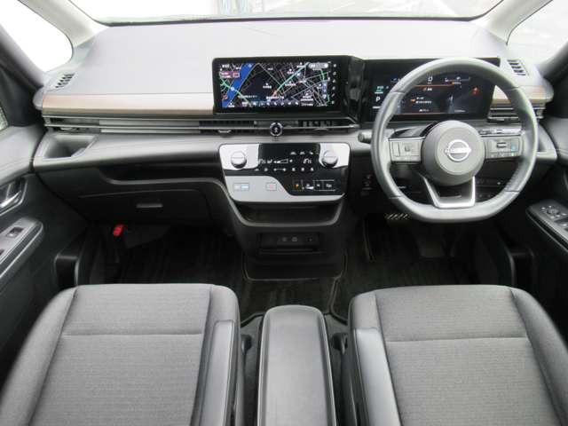 セレナ1.4 e-POWER ハイウェイスターV