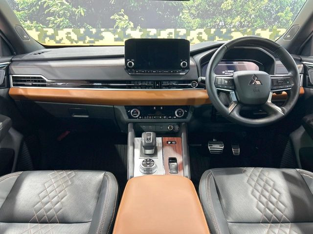 アウトランダーPHEV 2.4 P 4WD