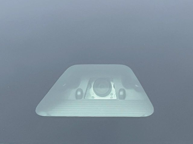 【スマートアシスト】走行中に前方の車両等を認識し、衝突しそうな時は警報とブレーキで衝突回避と被害軽減をアシスト。より安全にドライブをお楽しみいただけます。