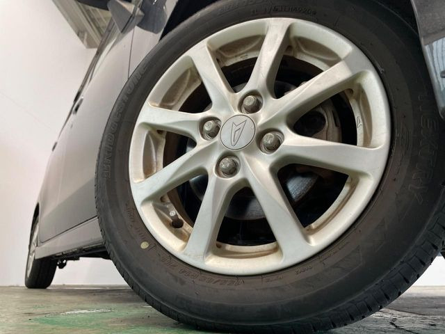 �y����14�C���`�A���~�z�C�[���z�O�ςɃ}�b�`���������A���~�z�C�[���𑕒����Ă���܂��B�e��ЊO�A���~�z�C�[����A�X�^�b�h���X�^�C�����戵�����Ă���܂��B���񂲑��k����������