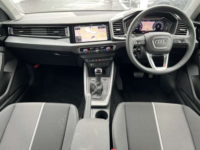 A1スポーツバック25 TFSI アドバンスド