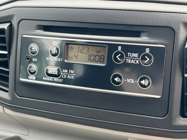 お好きな音楽を車内でお楽しみいただけます♪スピーカー交換・ウーハー追加などの音質向上や、最新ナビ・後席モニター等の取り付けも是非ご相談ください!