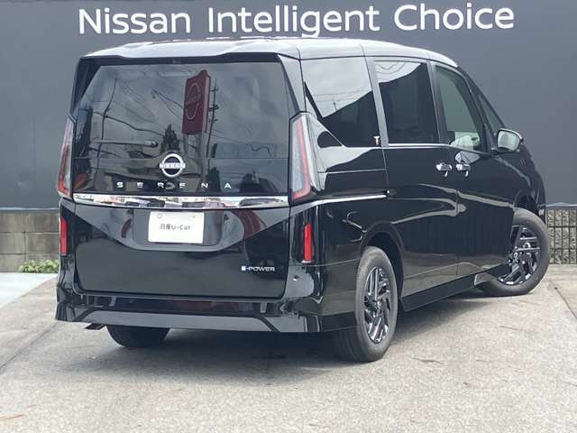 セレナ1.4 e-POWER ハイウェイスターV