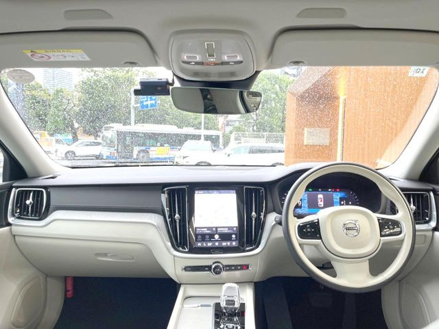 V60アルティメット B4 ダーク エディション