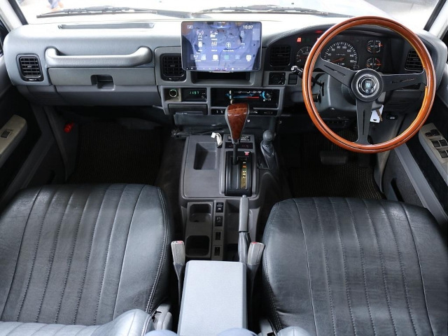 ランドクルーザープラド3.0 SXワイド アクティブバケーションII ディーゼル 4WD