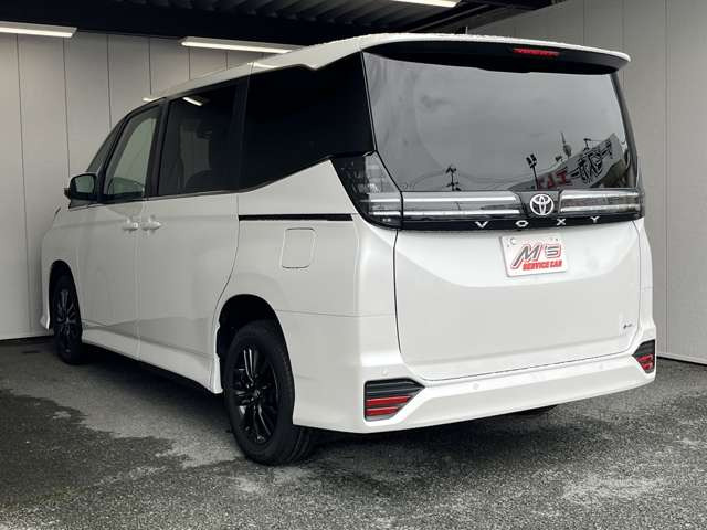 �l�C��4WD�A�y�����ԁA�R���p�N�g�J�[�ASUV�A�Z�_���A�~�j�o���A�A���Ԃ܂ŕ��L����葵���Ă���܂��B