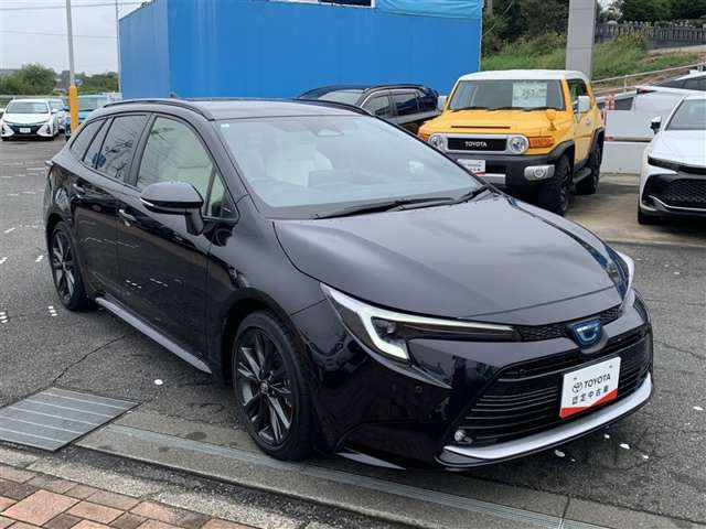 カローラツーリング1.8 ハイブリッド W×B