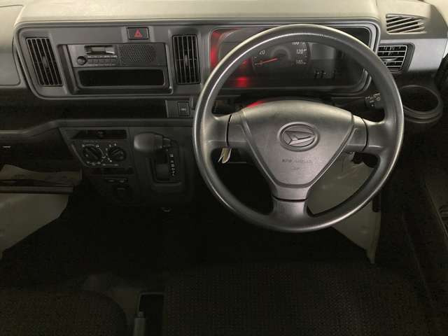 ハイゼットカーゴデラックス SAIII ハイルーフ 4WD