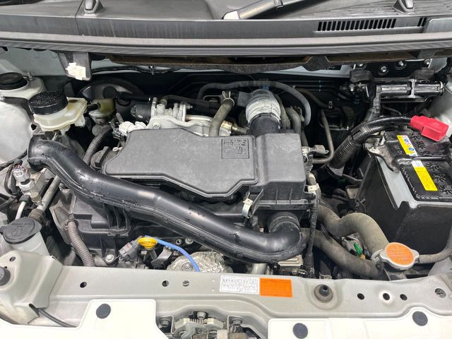 親切・丁寧な専門メカニックスタッフが応対!・車検・点検整備・事故等の修理などアフターサービスも安心。お車のカスタマイズもネクステージのサービススタッフまでご相談ください!