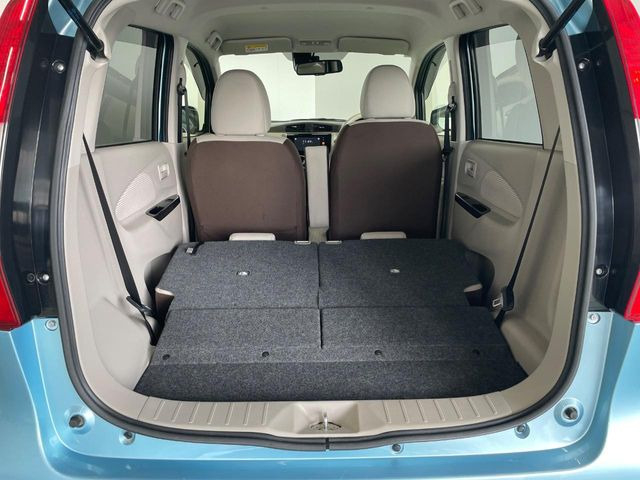 普段のお買い物や通勤、送迎等に十分な荷室スペースを確保しております。セカンドシートを倒すと、大きな荷物の積載も可能です♪