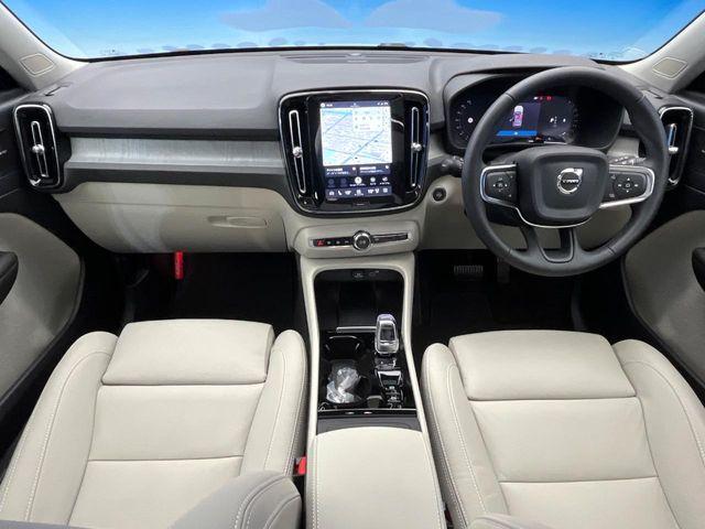 XC40アルティメット B4 AWD 4WD