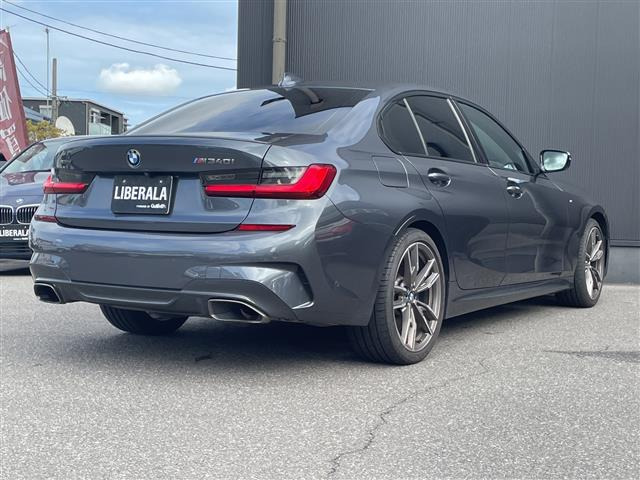 3シリーズセダンM340i xドライブ 4WD