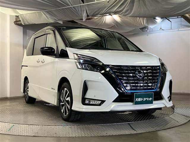 セレナ1.2 e-POWER ハイウェイスターV
