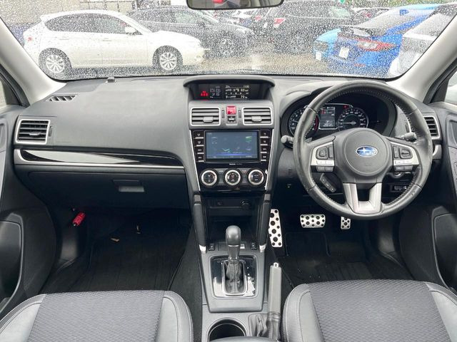 フォレスター2.0 XT アイサイト 4WD