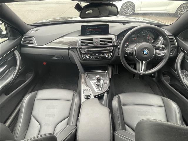 M4クーペ3.0
